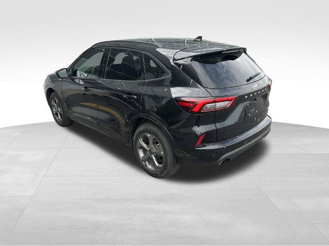 Certified 2024 Ford Escape ST-Line w/ Tech Pack #1 AWD/4WD image 7
