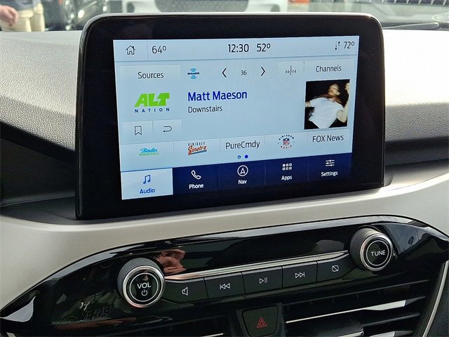 Certified 2022 Ford Escape SE w/ SE Sport Appearance Package image 18