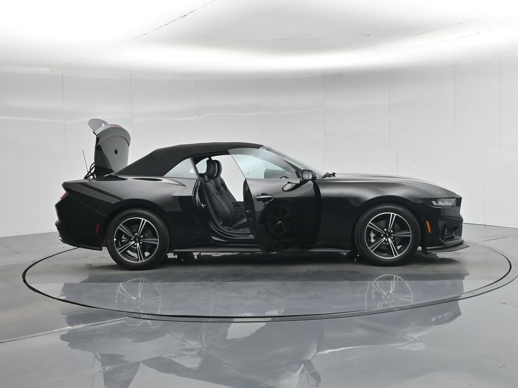 Certified 2025 Ford Mustang Premium image 5