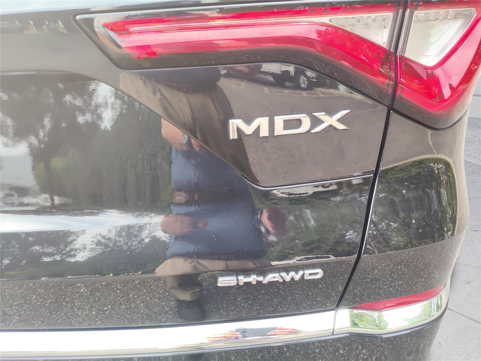 Used 2024 Acura MDX SH-AWD w/ Technology Package image 29