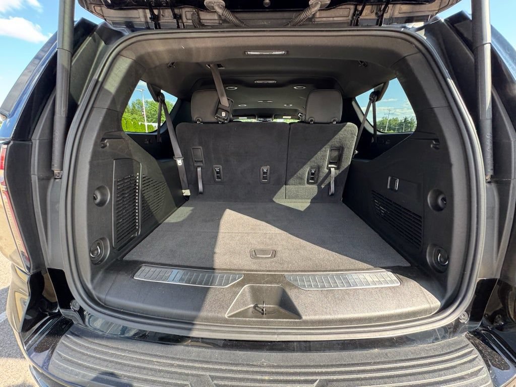 Used 2022 Chevrolet Suburban Z71 AWD/4WD image 23