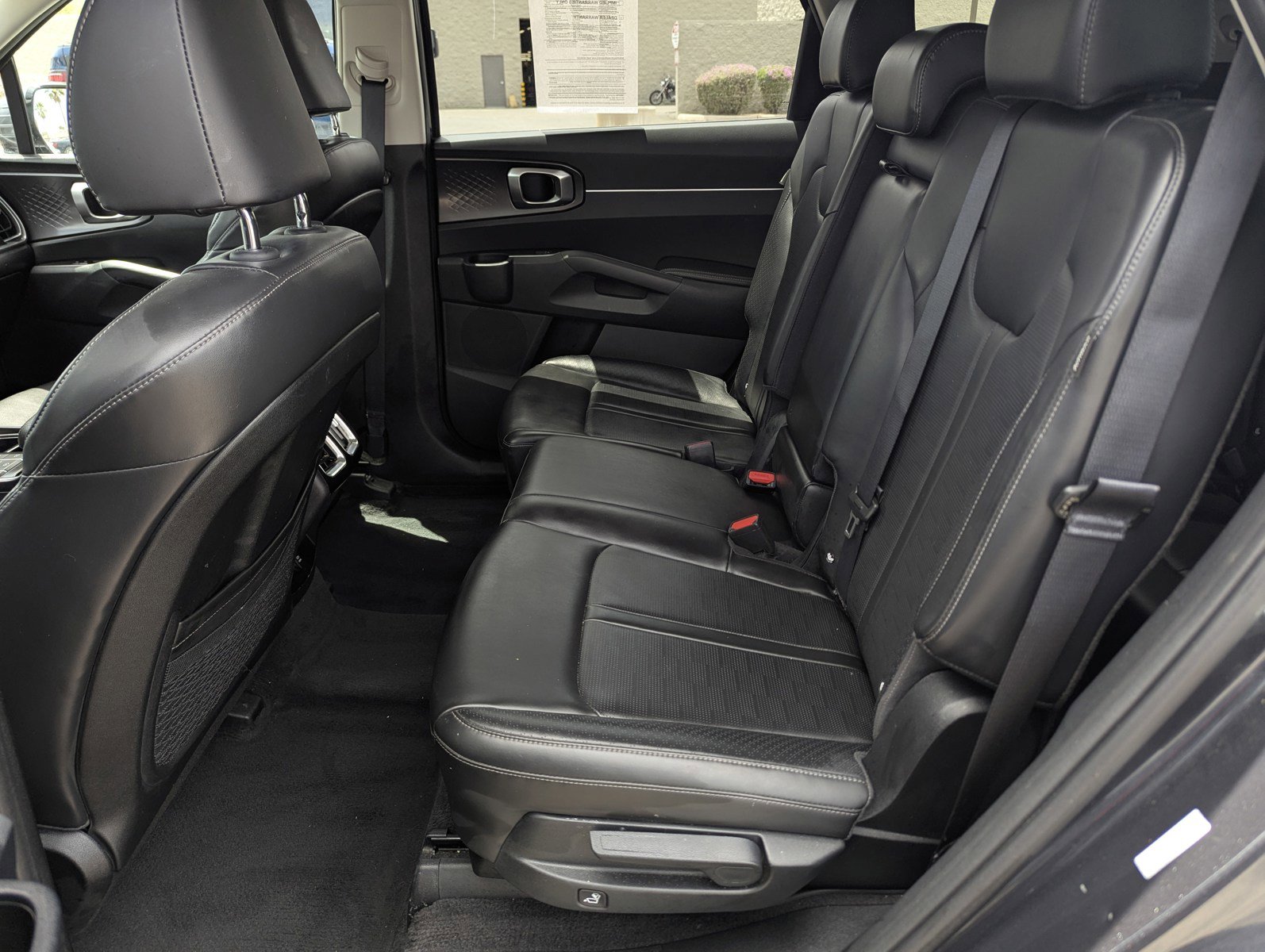 Used 2024 Kia Sorento S AWD/4WD image 8