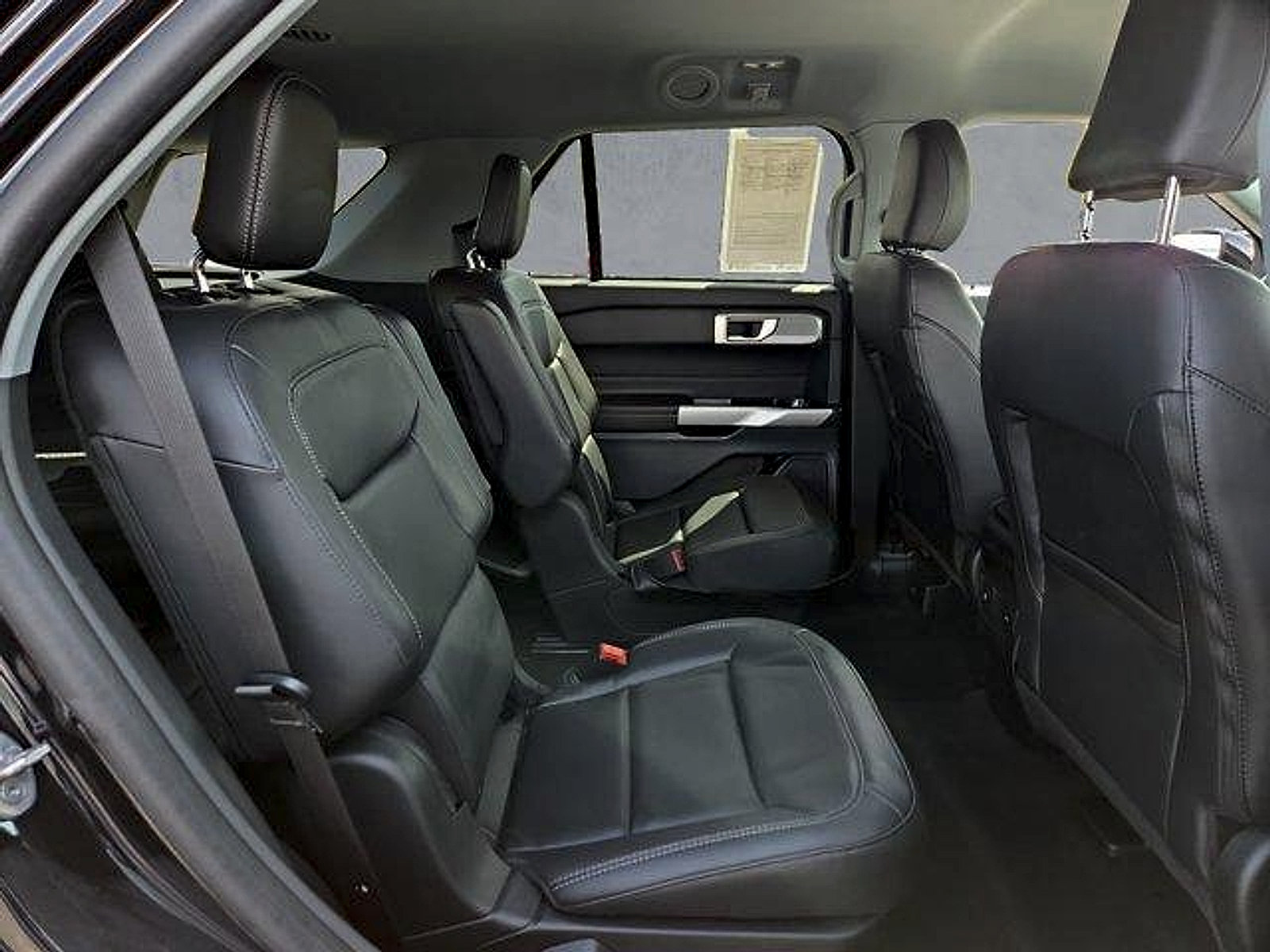 Certified 2023 Ford Explorer XLT w/ Equipment Group 202A AWD/4WD image 24