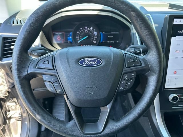 Certified 2024 Ford Edge SE w/ Black Appearance Package AWD/4WD image 18