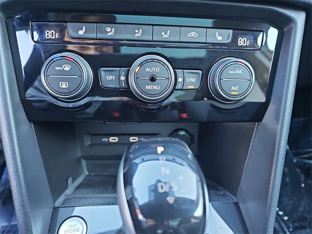 Used 2024 Volkswagen Taos SE image 25