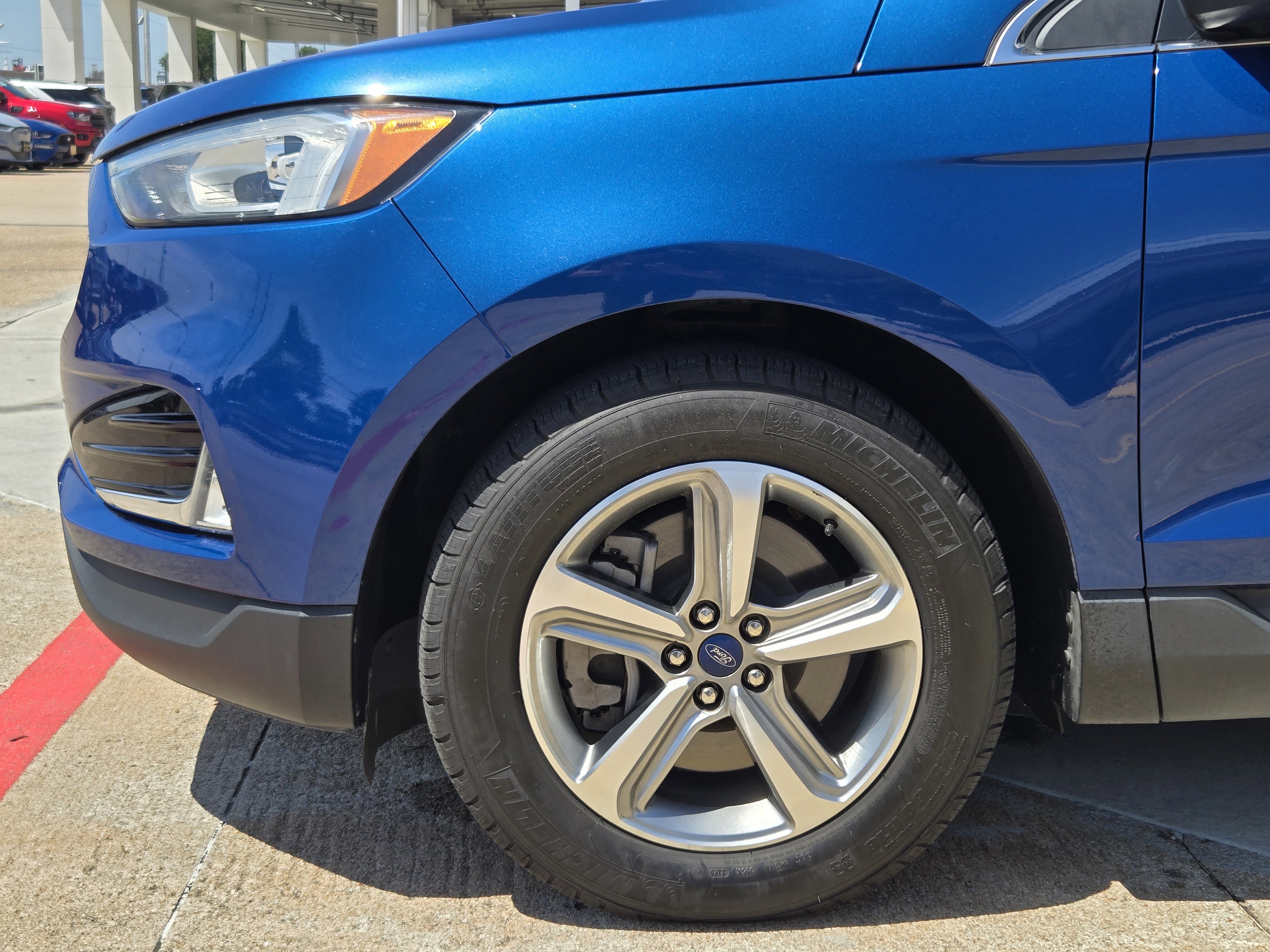 Certified 2022 Ford Edge SEL w/ Convenience Package AWD/4WD image 5