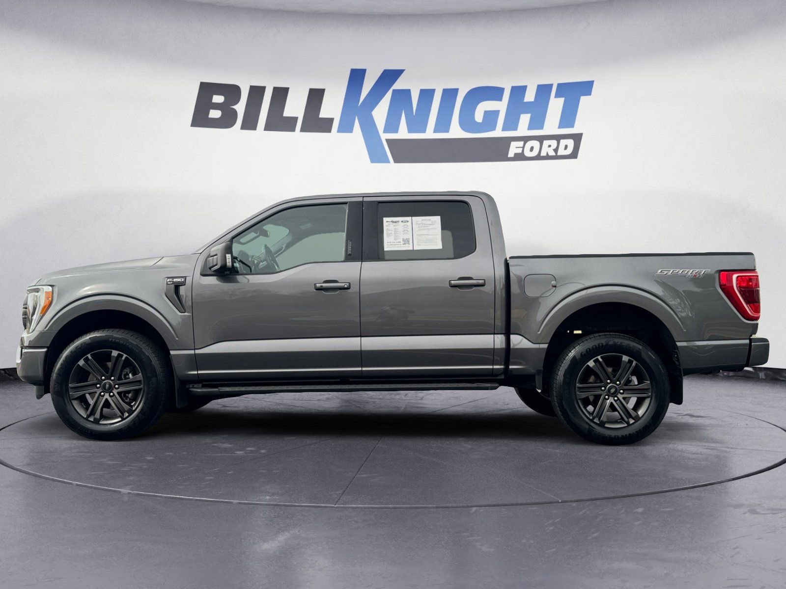 Certified 2022 Ford F150 XLT w/ Equipment Group 302A High image 2