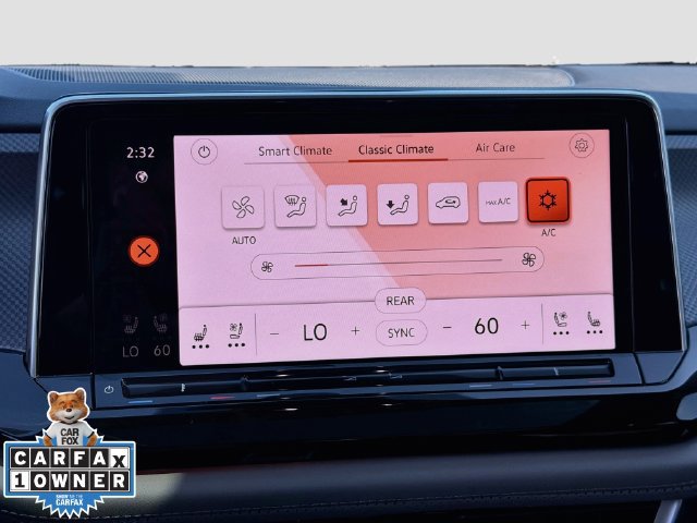 Used 2024 Volkswagen Atlas Peak Edition SE AWD/4WD image 36