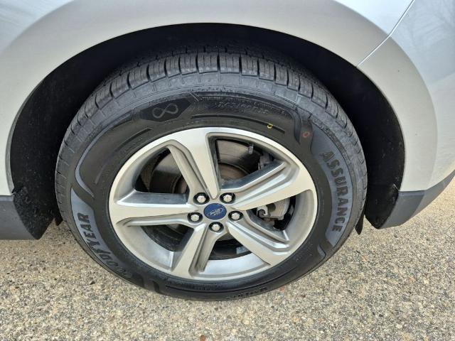 Certified 2019 Ford Edge SEL w/ Equipment Group 201A image 6