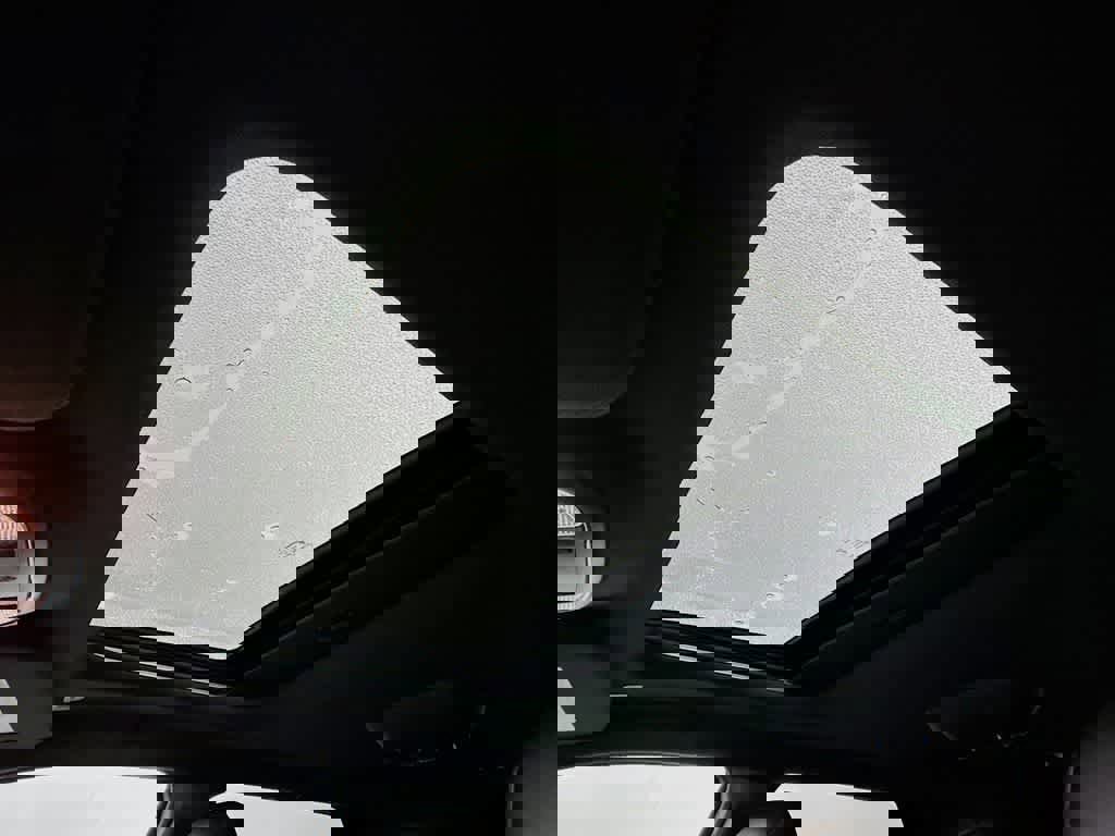 Used 2025 Dodge Durango R/T image 32