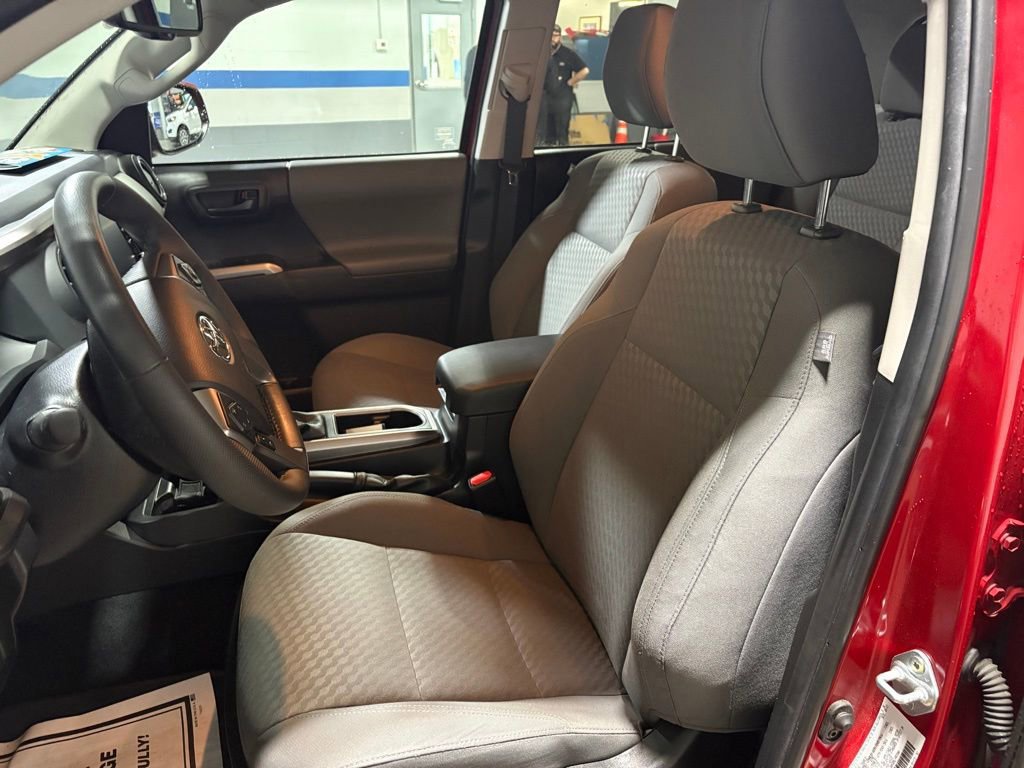 Used 2023 Toyota Tacoma SR5 w/ Technology Package AWD/4WD image 11