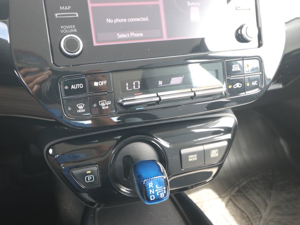 Used 2020 Toyota Prius L Eco FWD image 20