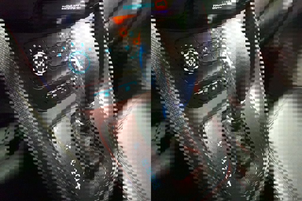 Certified 2022 Ford Transit Connect XL FWD image 12