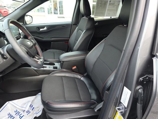 Certified 2023 Ford Escape ST-Line w/ Tech Pack #1 image 10