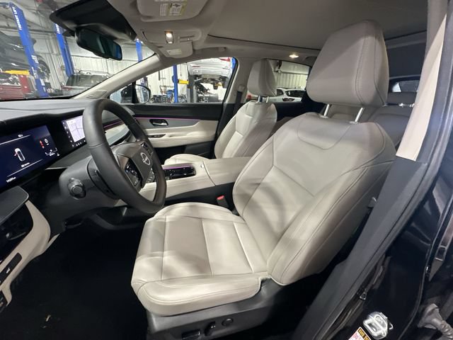Used 2025 Nissan Murano SL AWD/4WD image 17