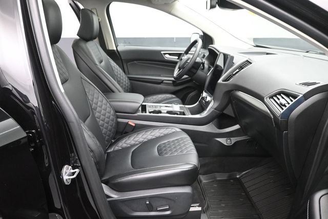 Certified 2024 Ford Edge Titanium AWD/4WD image 28