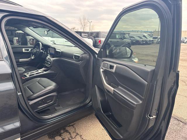 Certified 2023 Ford Explorer XLT w/ Equipment Group 202A image 8