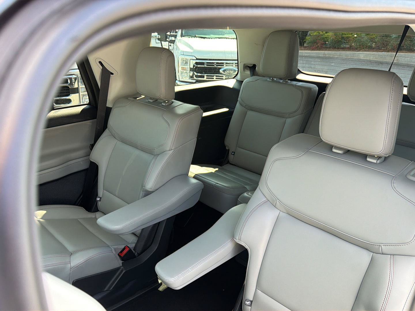 Certified 2025 Ford Expedition Active AWD/4WD image 34