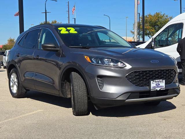 Certified 2022 Ford Escape SE w/ Cold Weather Package FWD image 3