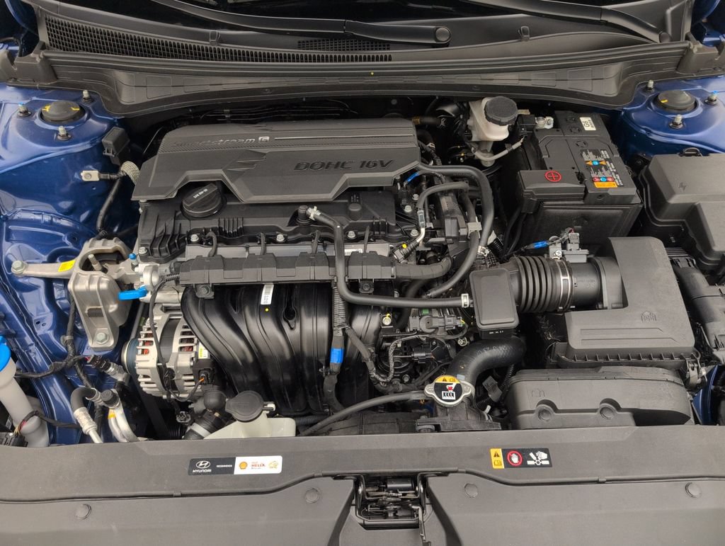 Used 2025 Hyundai Elantra Sport FWD image 37