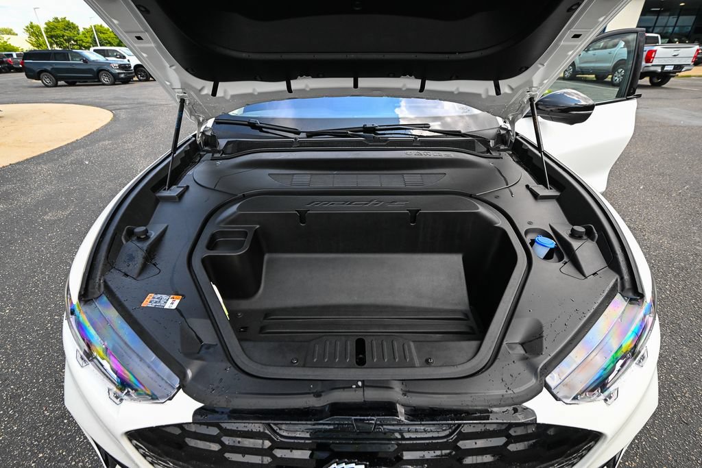 Certified 2025 Ford Mustang Mach-E Premium w/ Sport Appearance Package AWD/4WD image 17