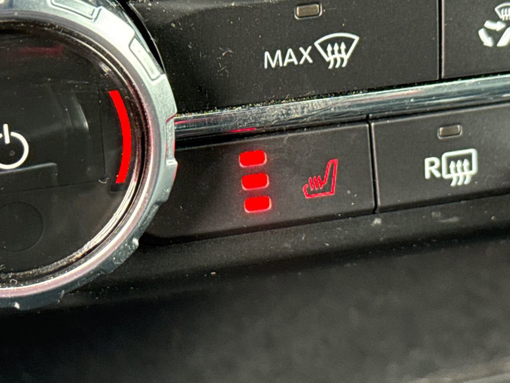 Certified 2022 Ford F150 XLT w/ Equipment Group 302A High image 30