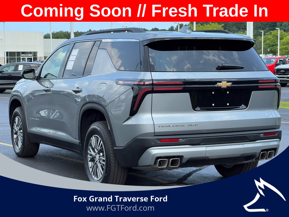 Used 2026 Chevrolet Traverse LT AWD/4WD image 39