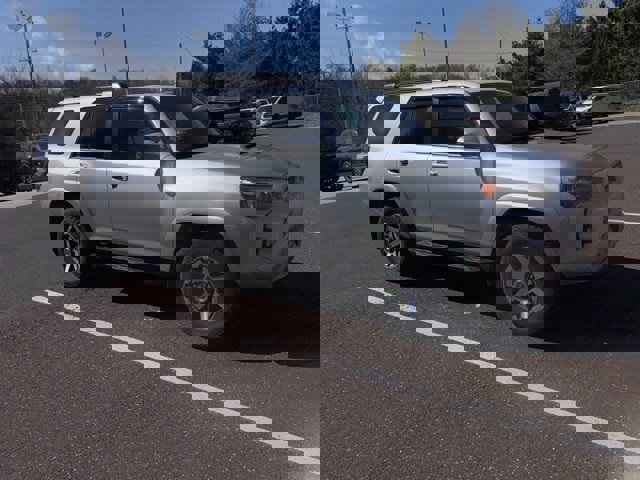 Used 2021 Toyota 4Runner TRD Off-Road image 10