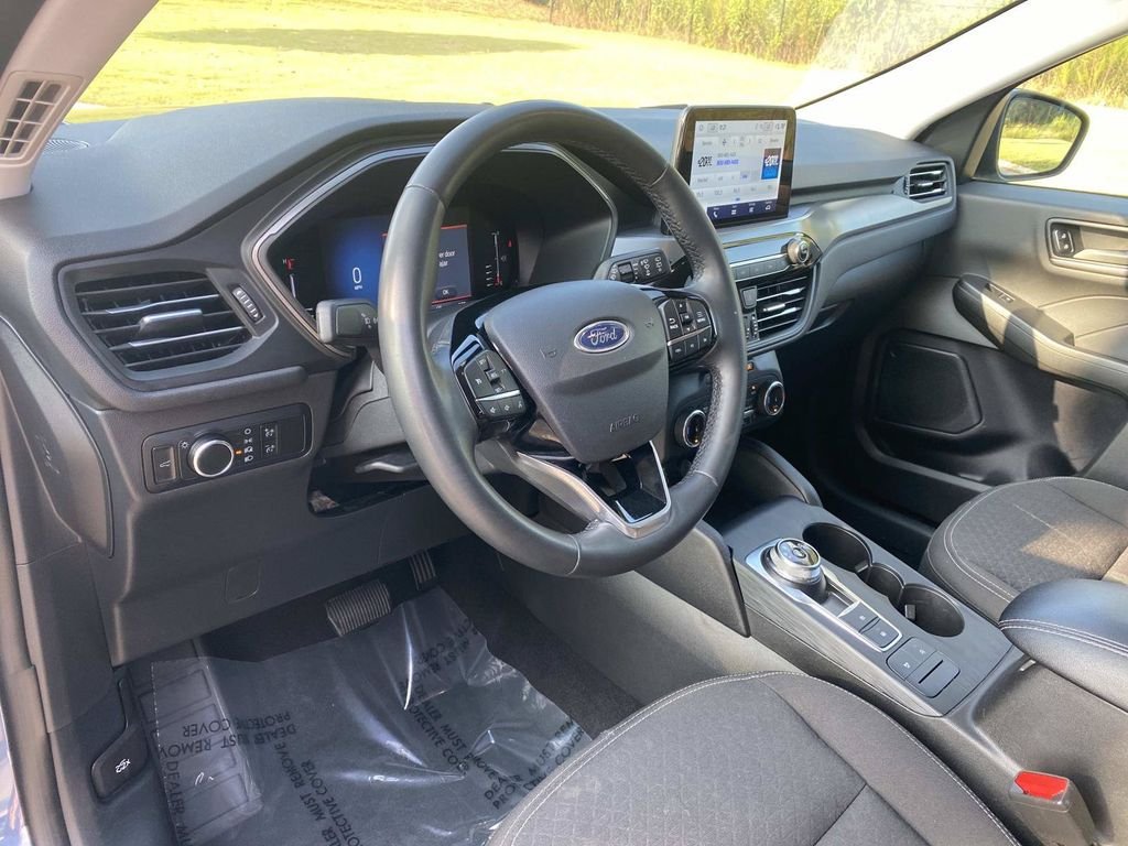 Certified 2024 Ford Escape Active AWD/4WD image 23