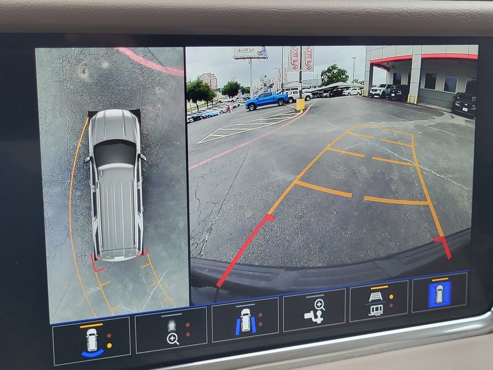 Used 2023 GMC Yukon Denali w/ Max Trailering Package image 22