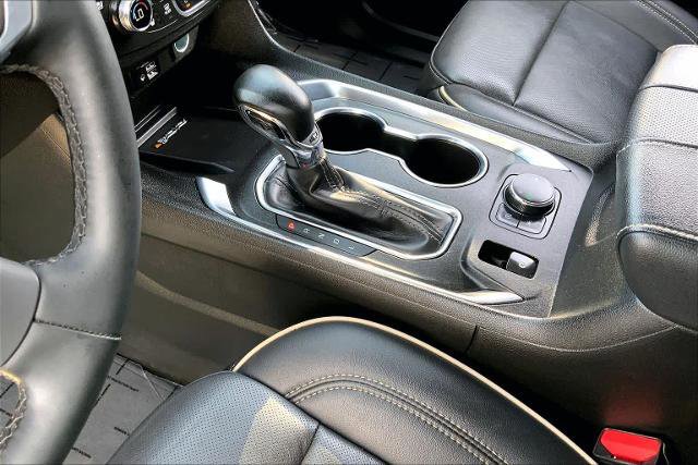 Used 2023 Chevrolet Traverse Premier w/ Redline Edition image 17