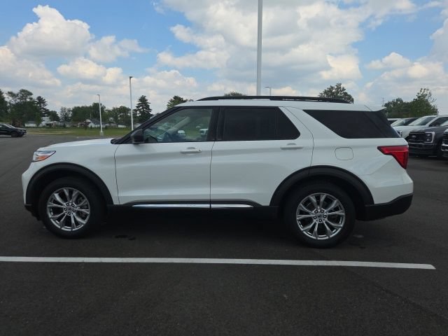 Certified 2021 Ford Explorer XLT w/ Equipment Group 202A AWD/4WD image 16