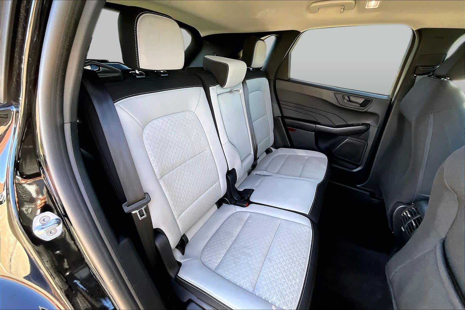 Certified 2025 Ford Escape Active AWD/4WD image 36