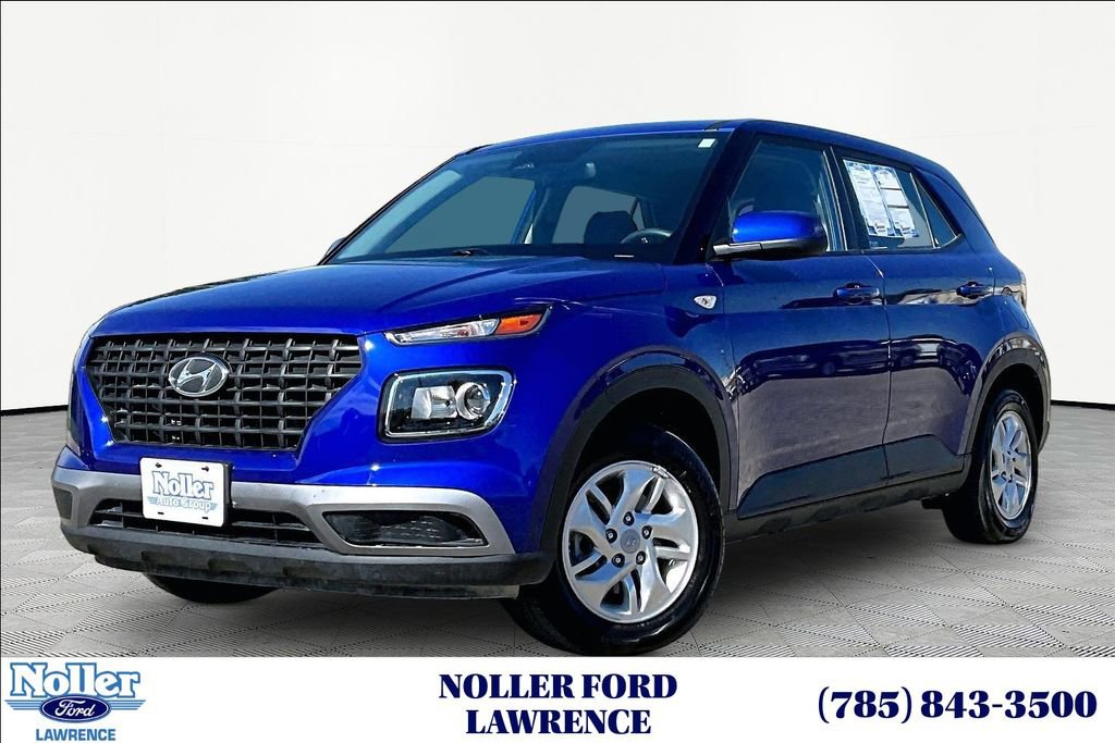 Used 2024 Hyundai Venue SE FWD image 1