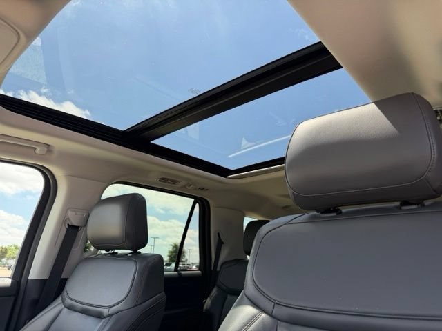 Certified 2025 Ford Expedition Active RWD image 12