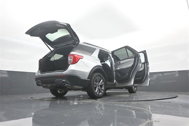 Certified 2023 Ford Explorer XLT w/ Equipment Group 202A image 41