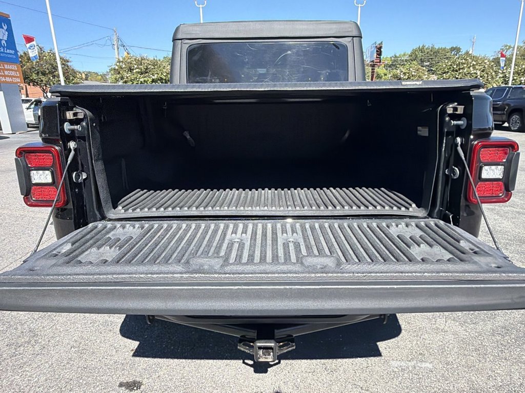 Used 2022 Jeep Gladiator Sport AWD/4WD image 24