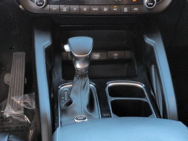 Used 2025 Kia Telluride LX FWD image 18