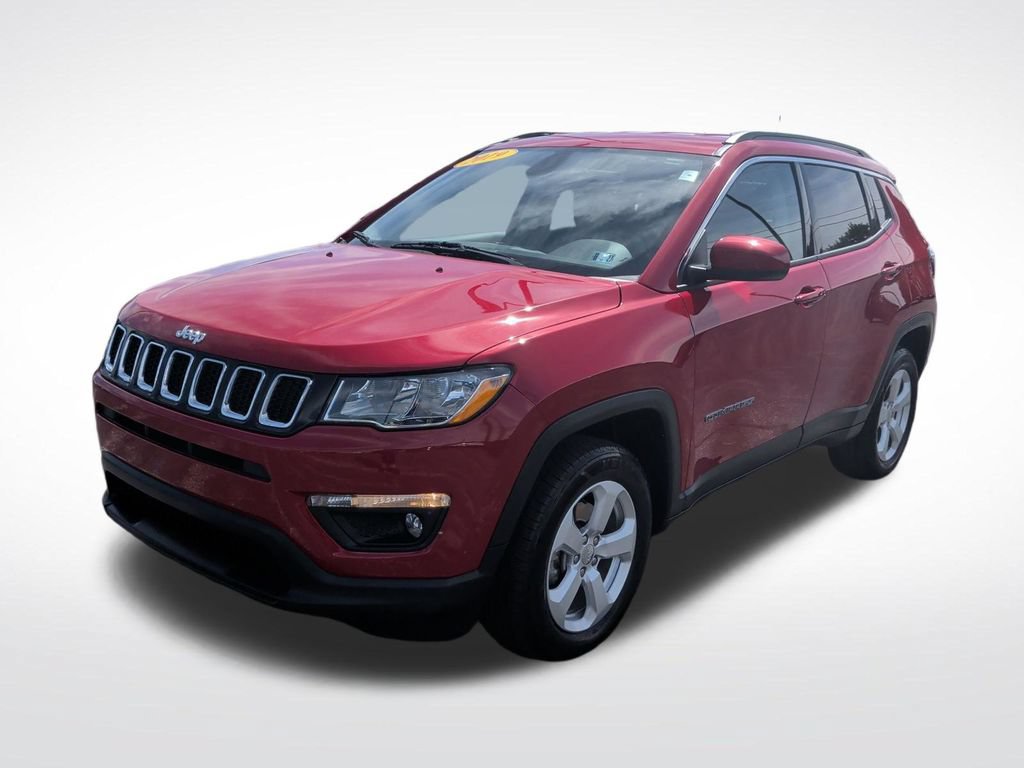 Used 2019 Jeep Compass Latitude w/ Popular Equipment Group AWD/4WD image 3