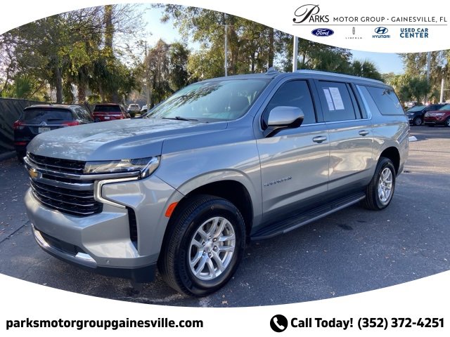 Used 2024 Chevrolet Suburban LT image 7