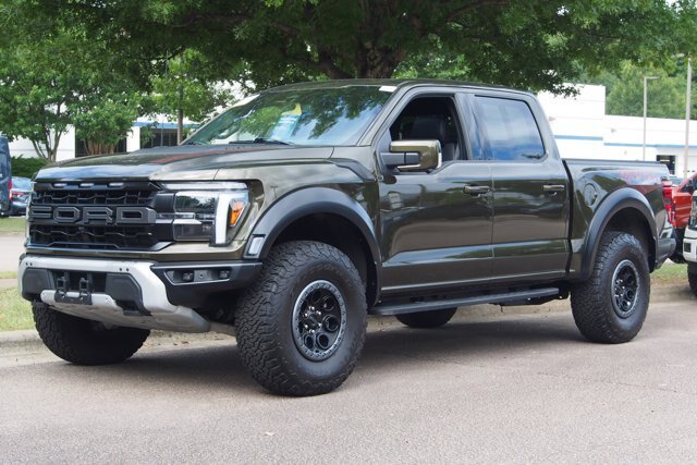 Certified 2025 Ford F150 Raptor AWD/4WD image 3