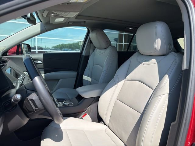 Used 2023 Cadillac XT4 Premium Luxury AWD/4WD image 11
