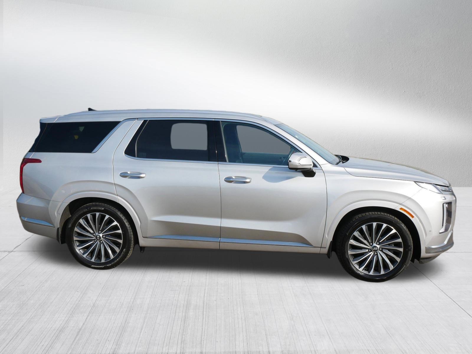 Used 2023 Hyundai Palisade Calligraphy AWD/4WD image 8