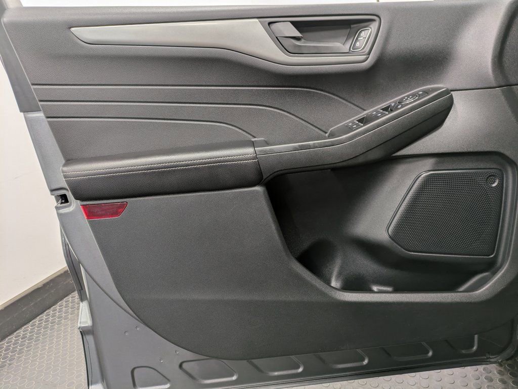 Certified 2025 Ford Escape Active w/ Tech Pack #1 image 8
