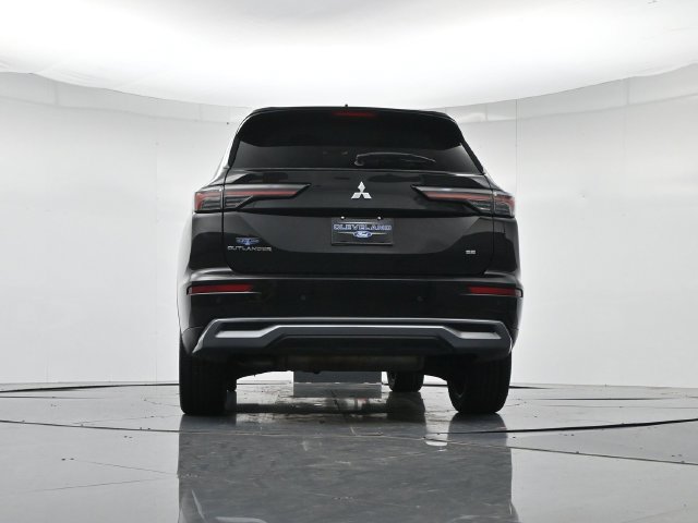Used 2025 Mitsubishi Outlander SE FWD image 42