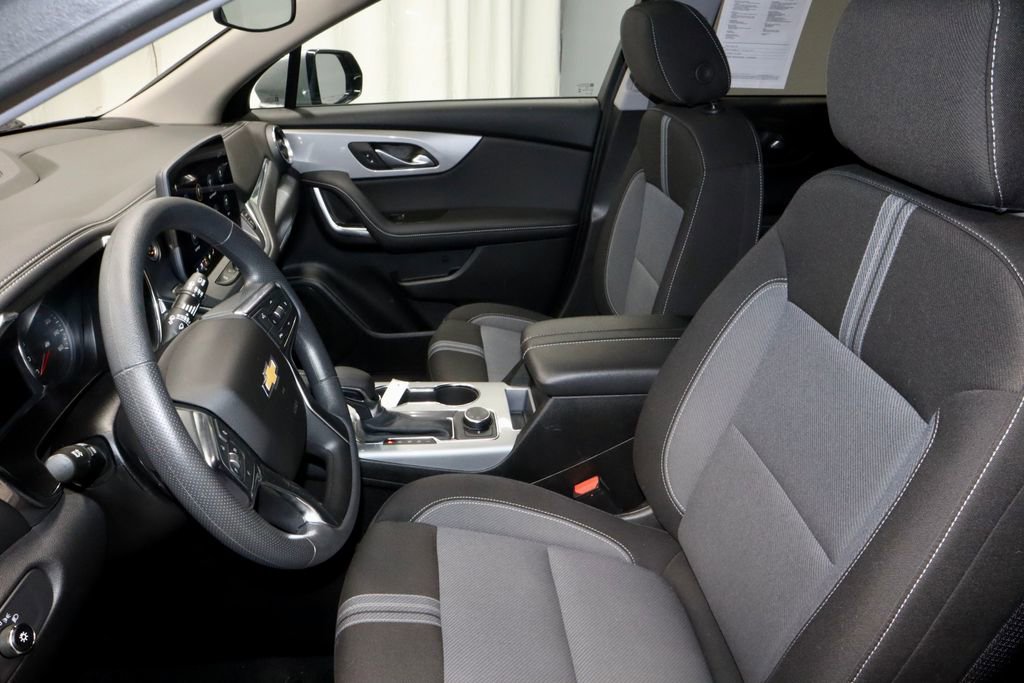 Used 2025 Chevrolet Blazer LT FWD image 26