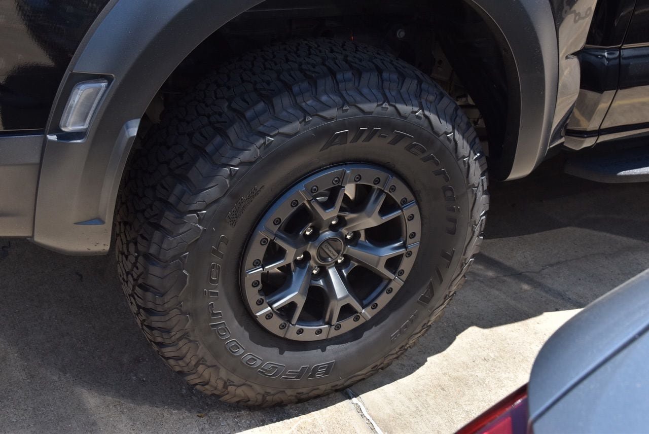 Certified 2021 Ford F150 Raptor w/ Raptor 37 Performance Package AWD/4WD image 11