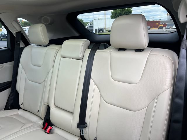 Certified 2017 Ford Edge Titanium w/ Equipment Group 302A AWD/4WD image 27