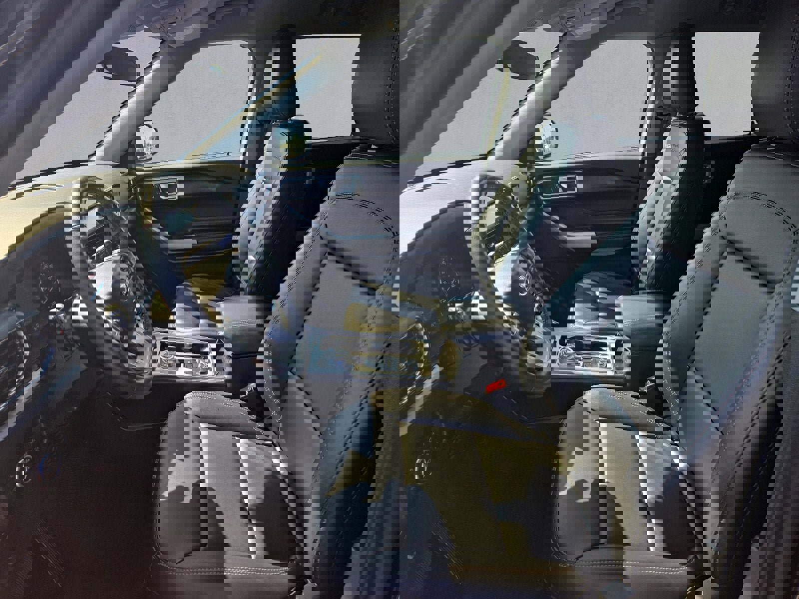 Certified 2023 Ford Explorer XLT w/ Equipment Group 202A image 11