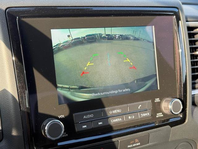Used 2022 Nissan Frontier SV AWD/4WD image 16